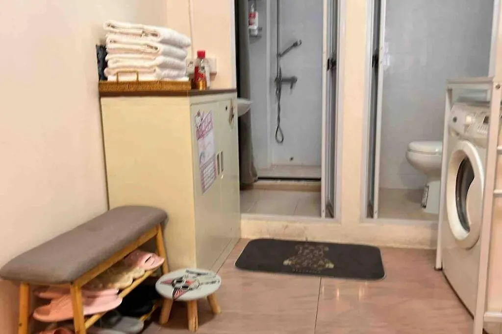 铜锣湾交通便利步行饮食购物应有尽有 Apartment Hong Kong