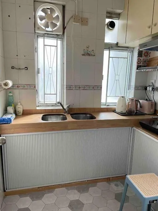 铜锣湾交通便利步行饮食购物应有尽有 Apartment Hong Kong